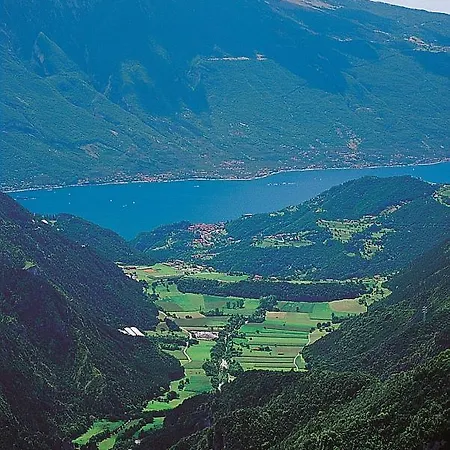 Salice - Ferienwohnung Mit Pool Am Gardasee Mieten Appartement