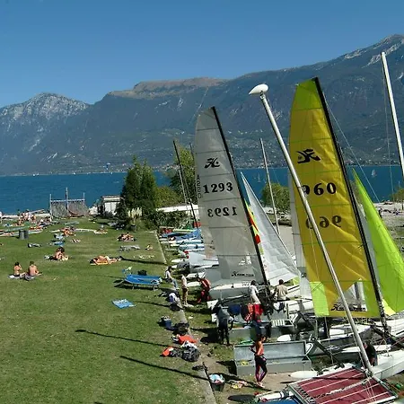Salice - Ferienwohnung Mit Pool Am Gardasee Mieten