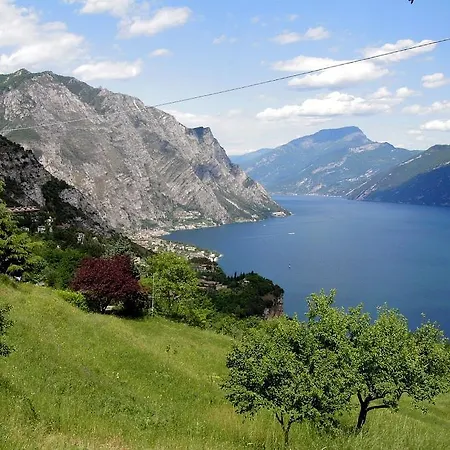 Salice - Ferienwohnung Mit Pool Am Gardasee Mieten Appartement Tremosine