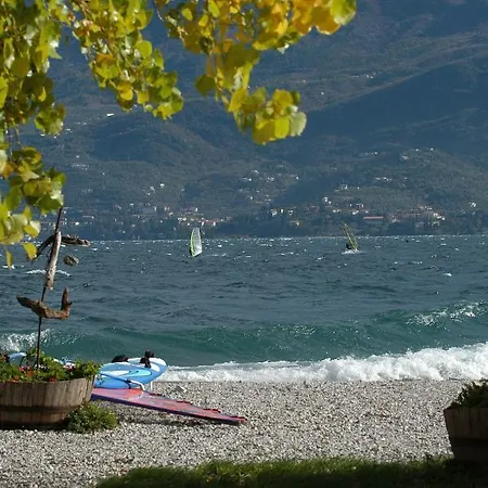 Appartement Salice - Ferienwohnung Mit Pool Am Gardasee Mieten *