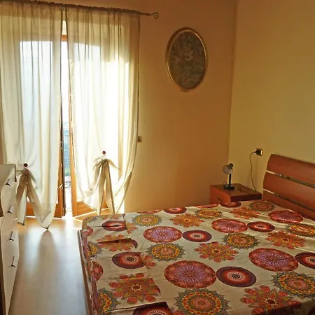 Appartement Salice - Ferienwohnung Mit Pool Am Gardasee Mieten *